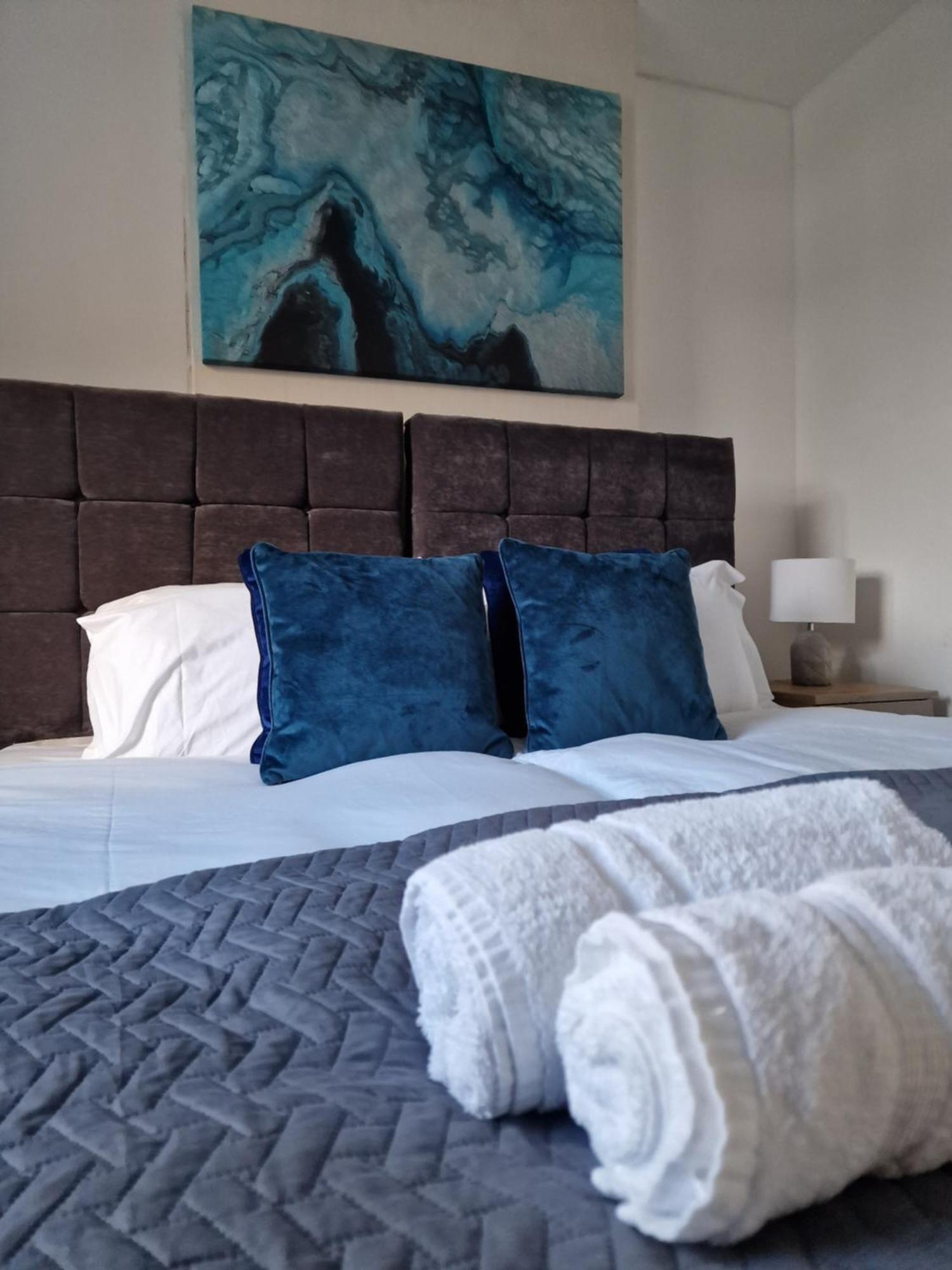 Villa Modern 4-Bed House With Garden & Parking Coventry Exterior foto